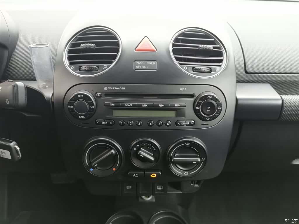 Volkswagen 1.6, 2011 12