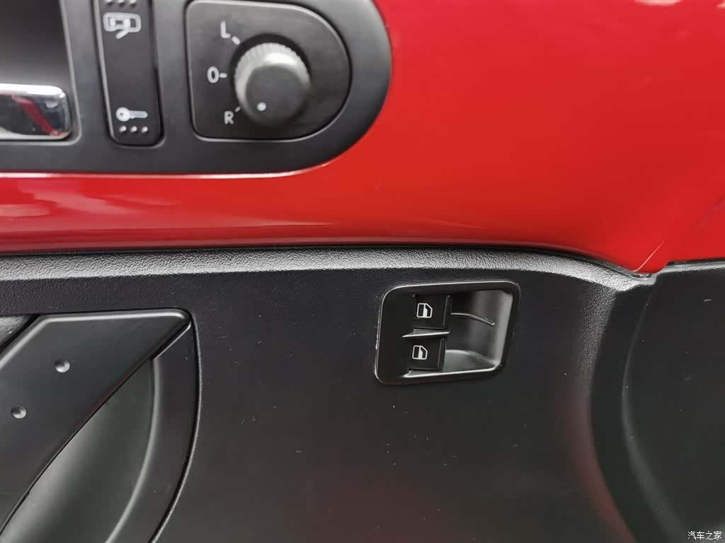 Volkswagen 1.6, 2011 9
