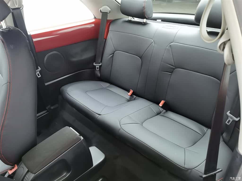 Volkswagen 1.6, 2011 15