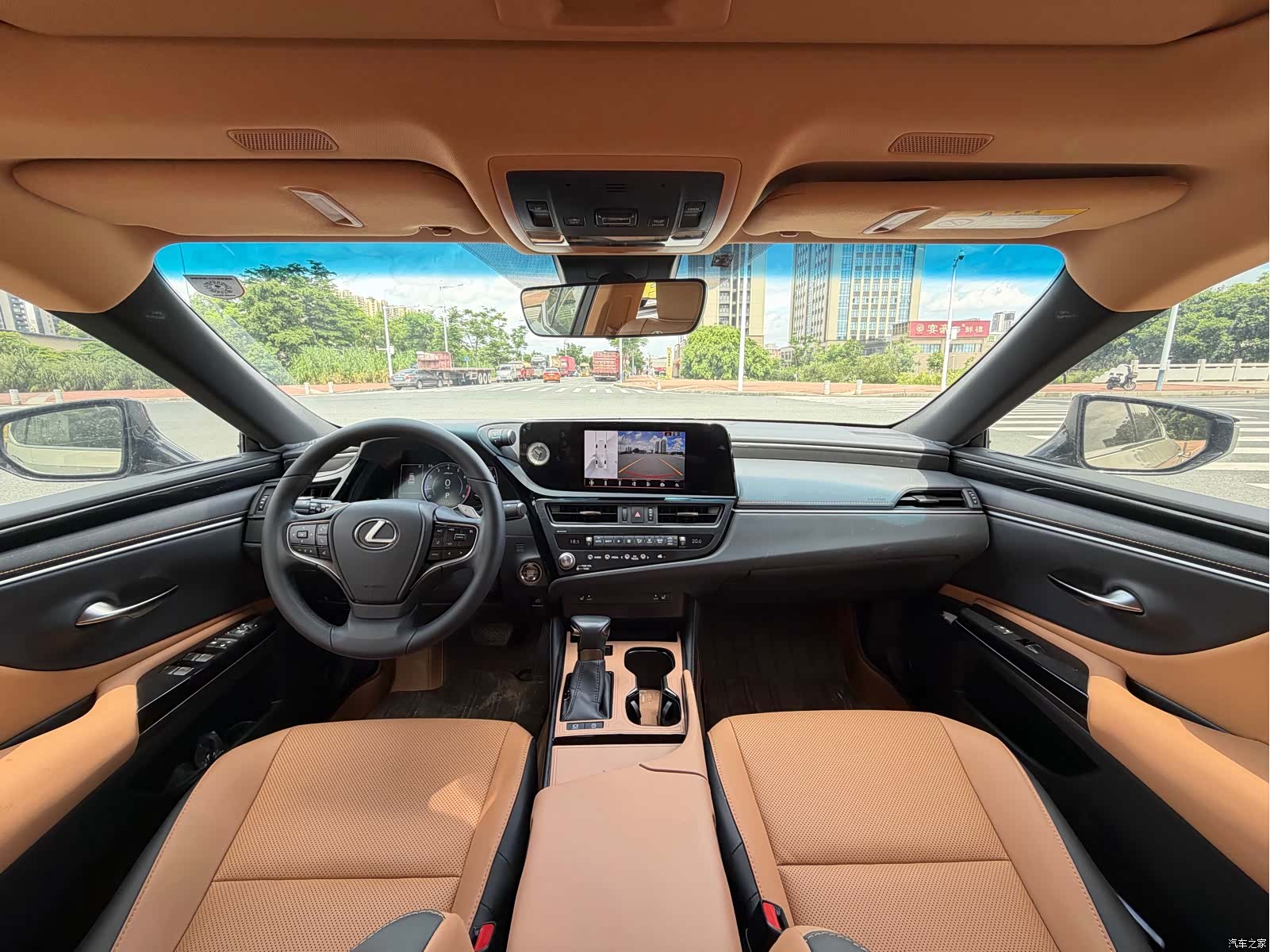 Lexus ES, 2024 9