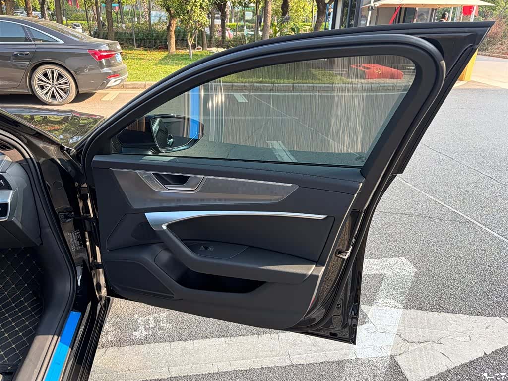 Audi A6L, 2025 26
