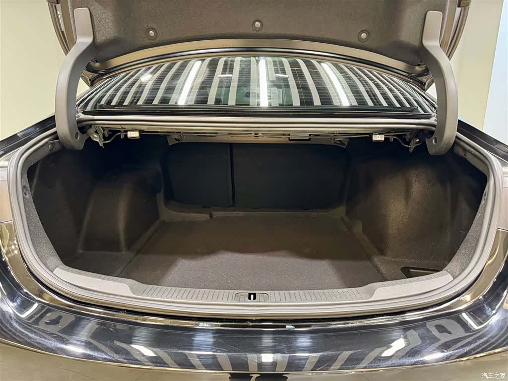 Buick LaCrosse, 2021 12