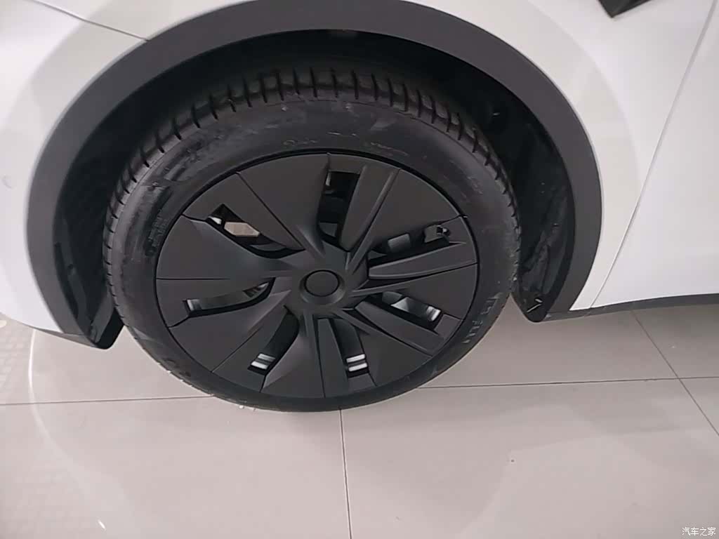 Tesla Model Y, 2021 23
