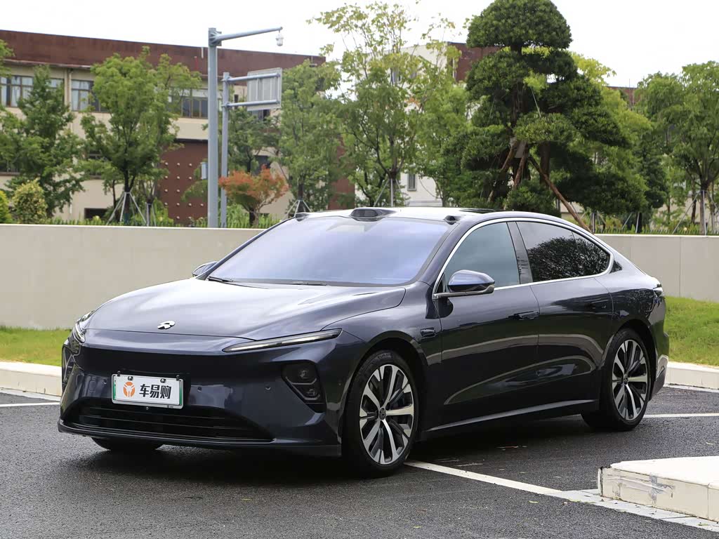 NIO ET7