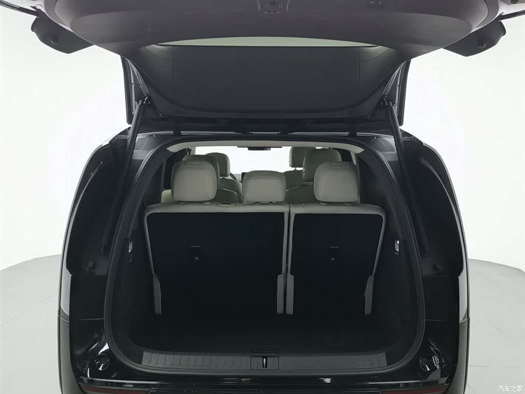 Li Auto MEGA, 2024 16