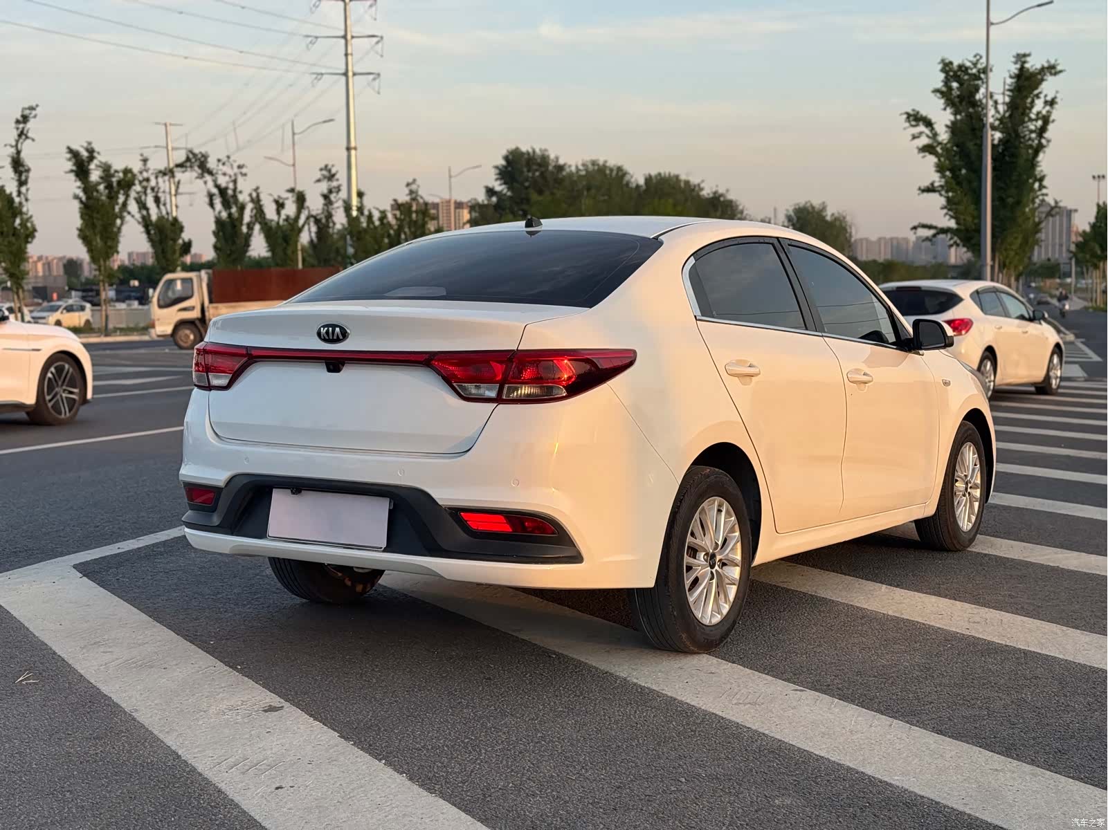 Kia K2, 2017 все фото