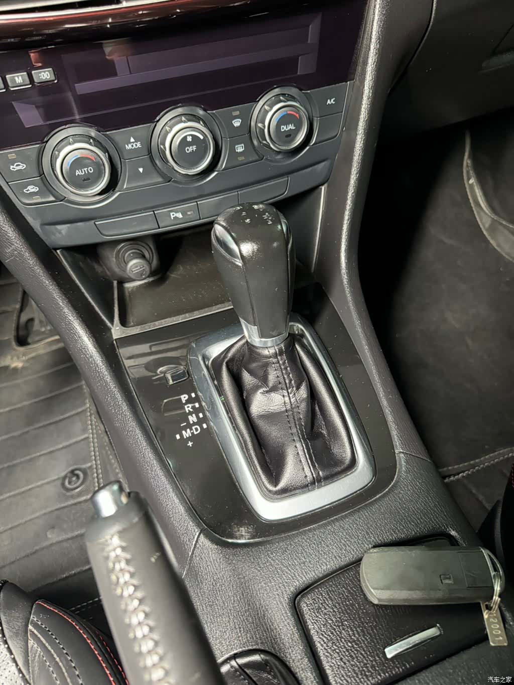 Mazda Atenza, 2015 15