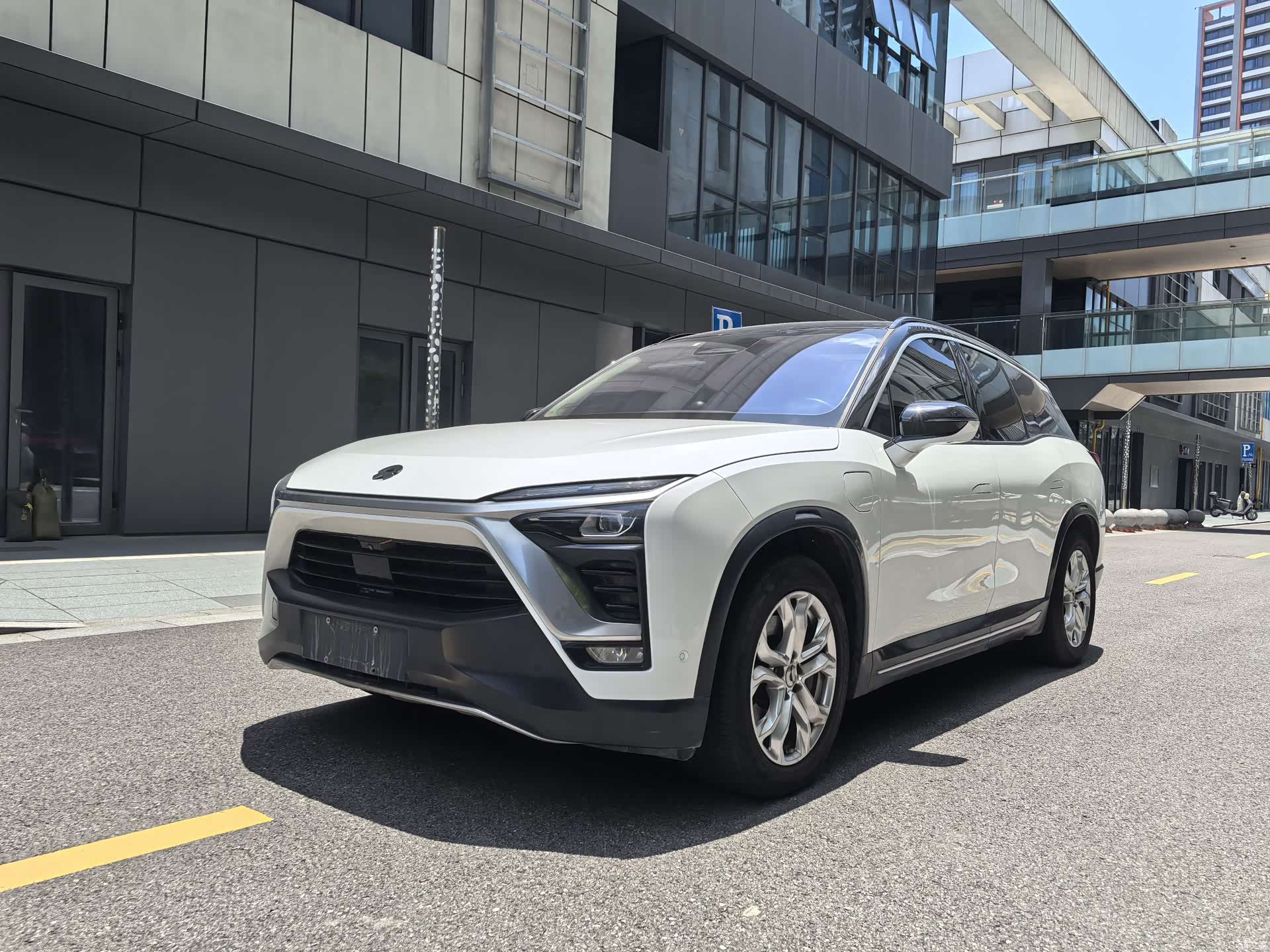 NIO ES8, 2019 1