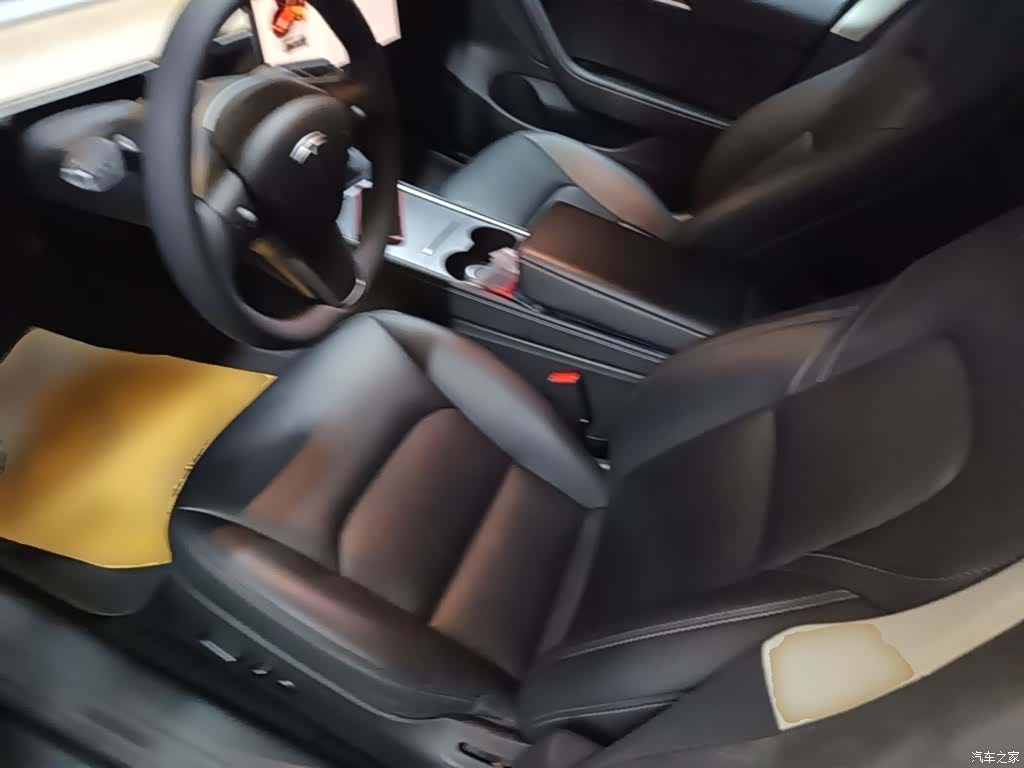 Tesla Model 3, 2022 15
