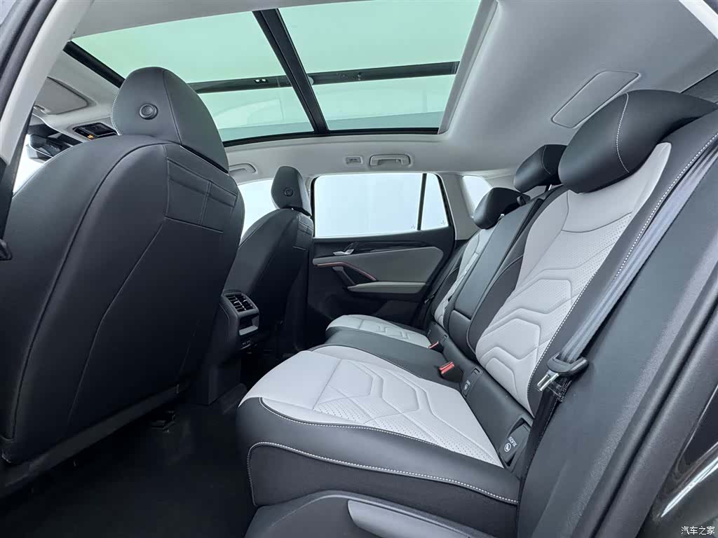 Volkswagen Tayron, 2025 28