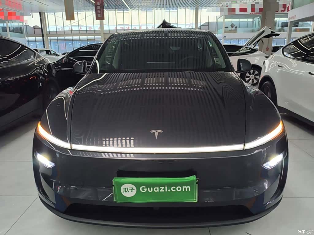 Tesla Model Y, 2025 3