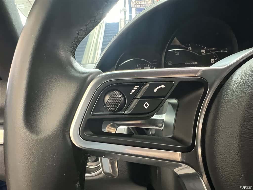 Porsche Cayman, 2018 16