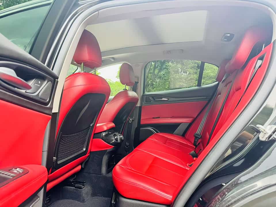Alfa Romeo Stelvio Alfa Romeo Stelvio