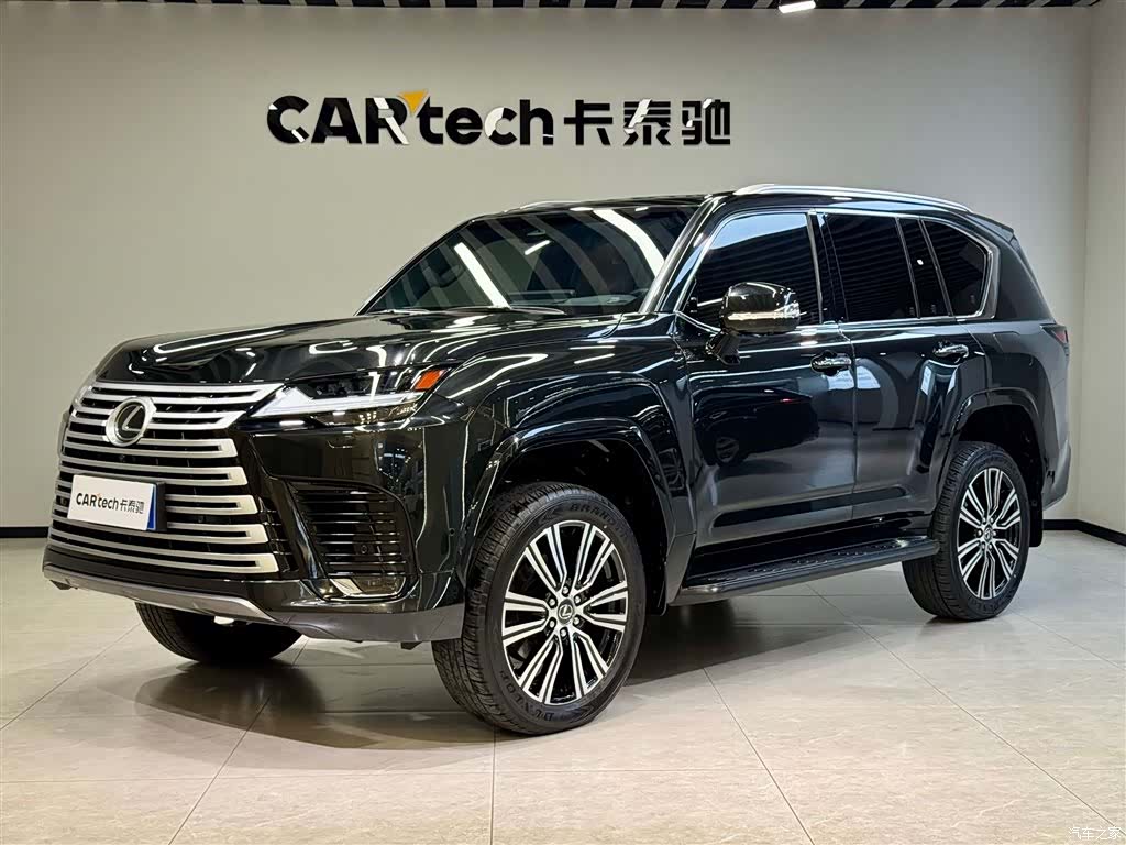 Lexus LX, 2025 1