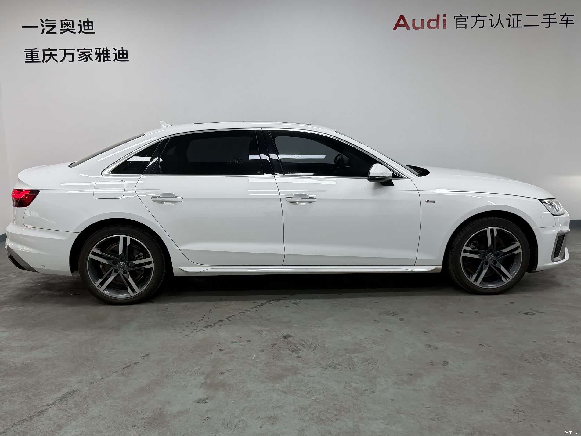 Audi A4L, 2021 все фото
