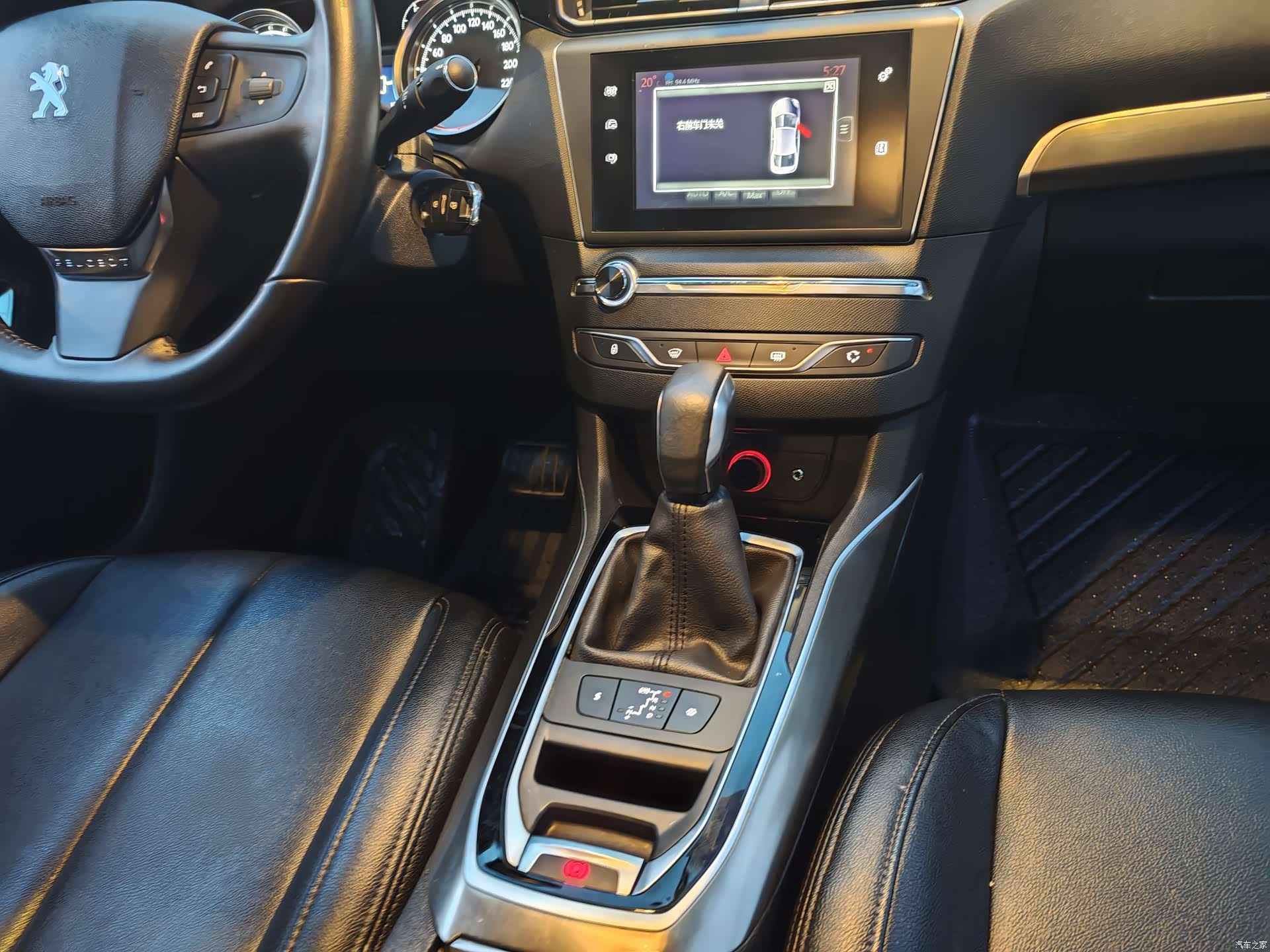 Peugeot 408, 2018 13