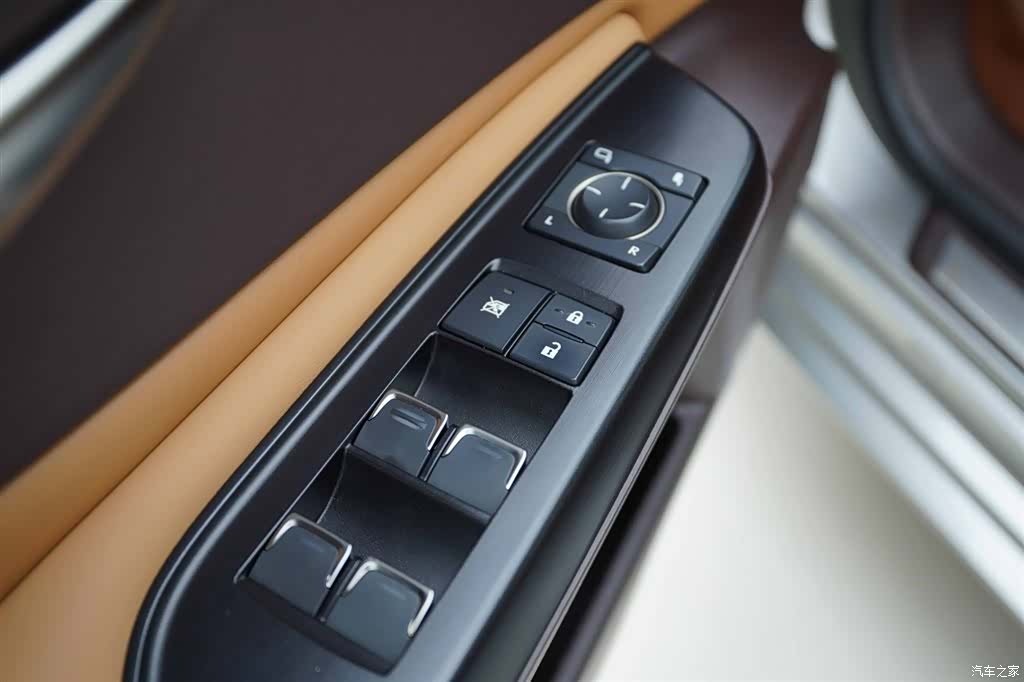 Lexus ES, 2021 11