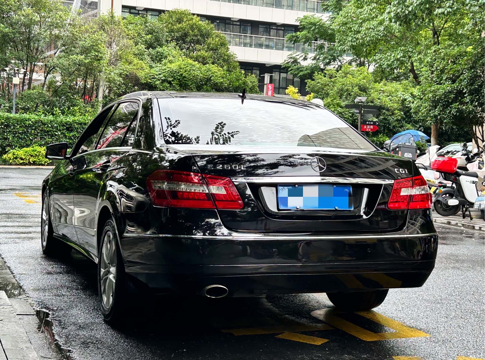 Mercedes-Benz E-Class, 2012 6