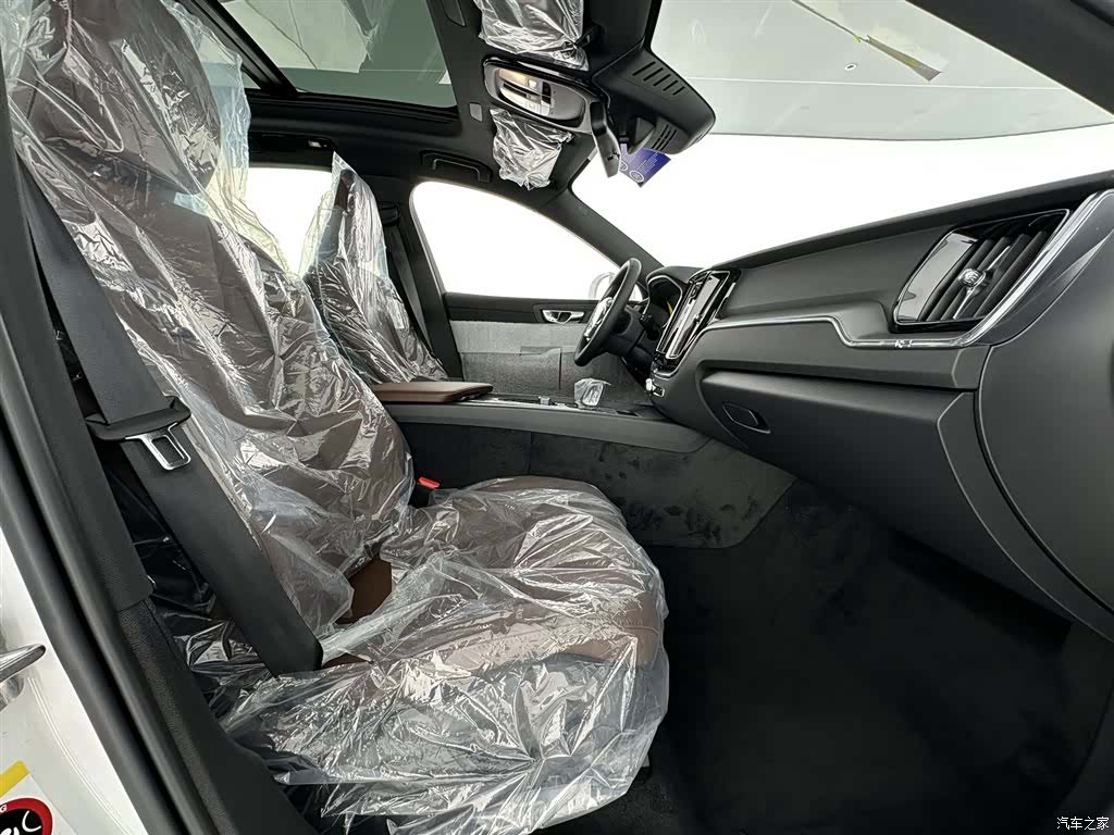 Volvo XC60, 2024 16