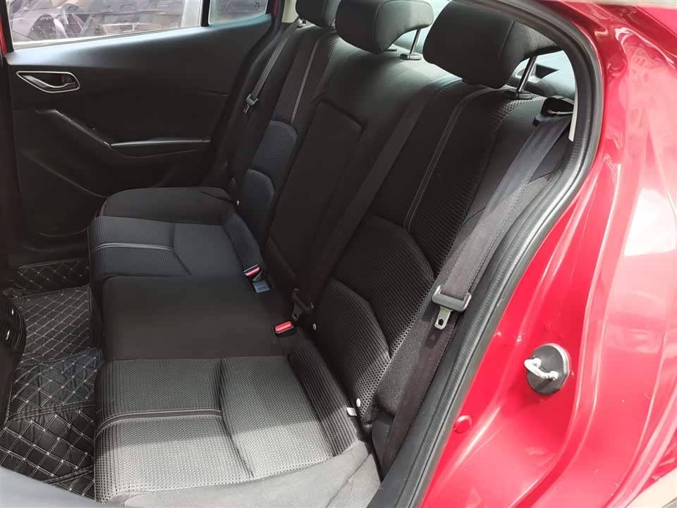 Mazda 3 Angkesaila
