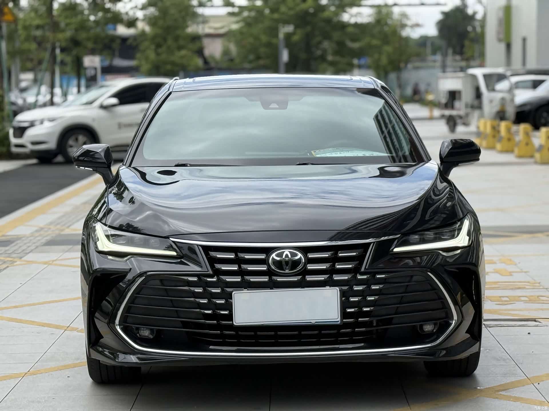 Toyota Avalon, 2024 3
