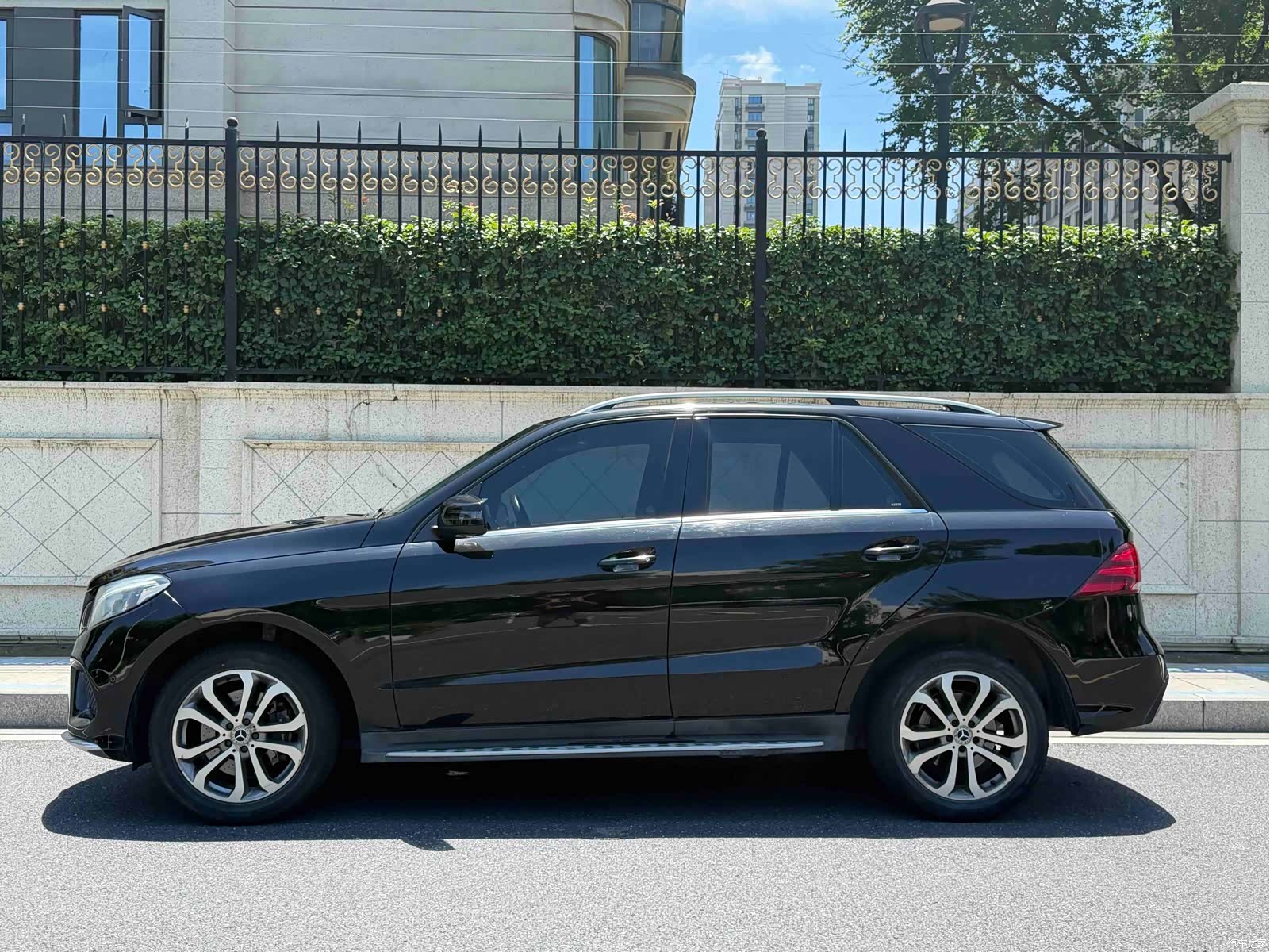 Mercedes-Benz GLE, 2018 3