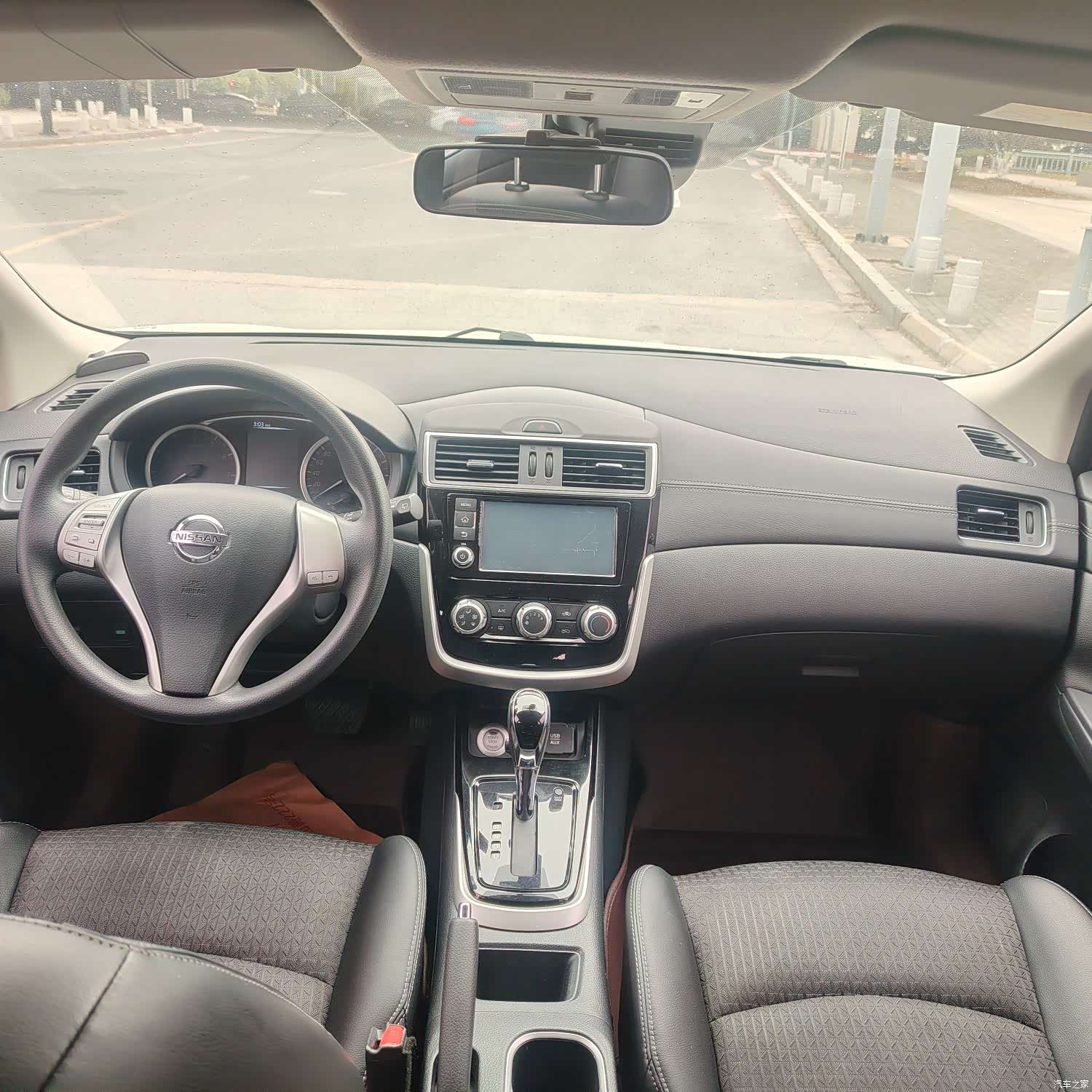 Nissan Tiida, 2017 10
