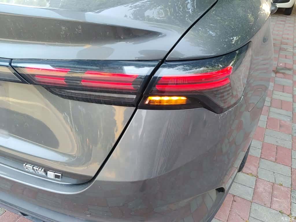 Geely Binray, 2023 8