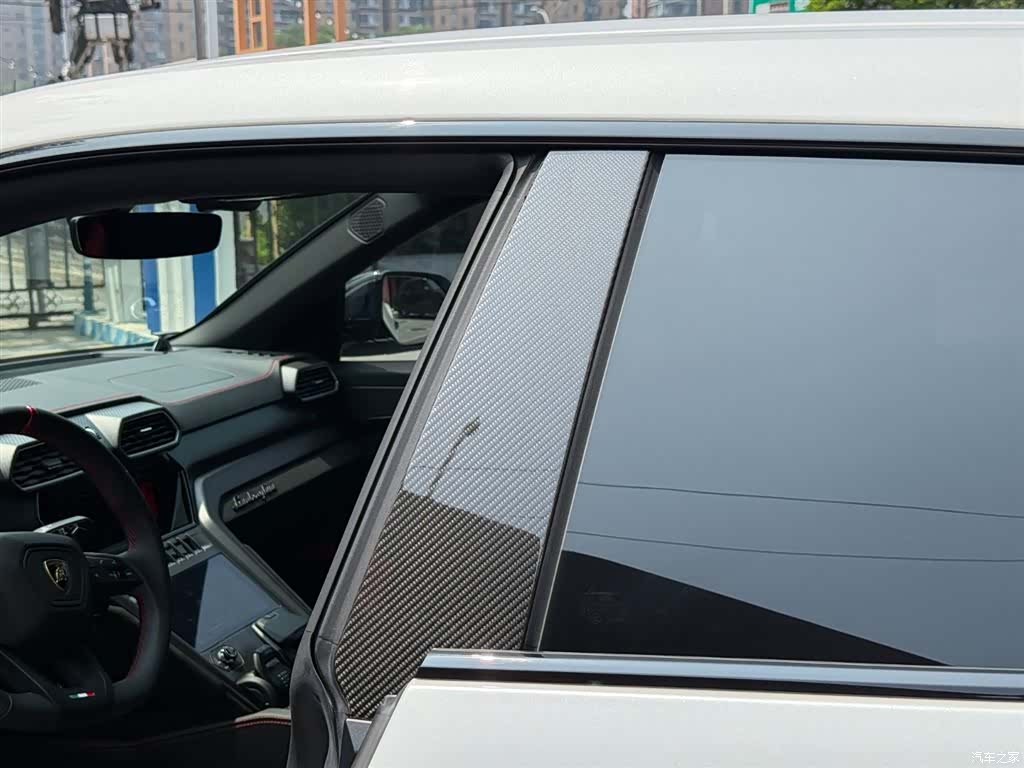 Lamborghini Urus, 2024 24