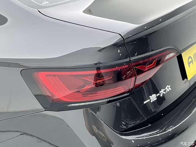 Volkswagen Sagitar, 2025 15