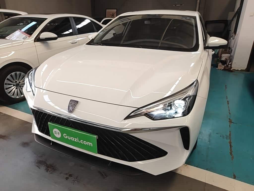 Roewe i5