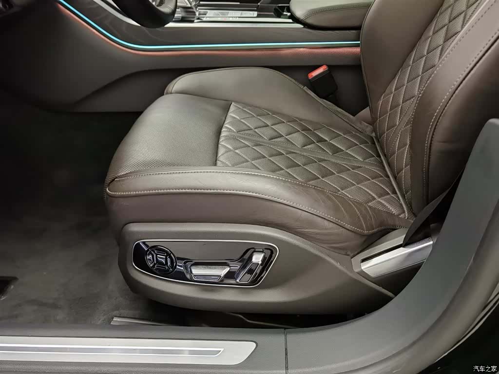 Audi A8L, 2022 20
