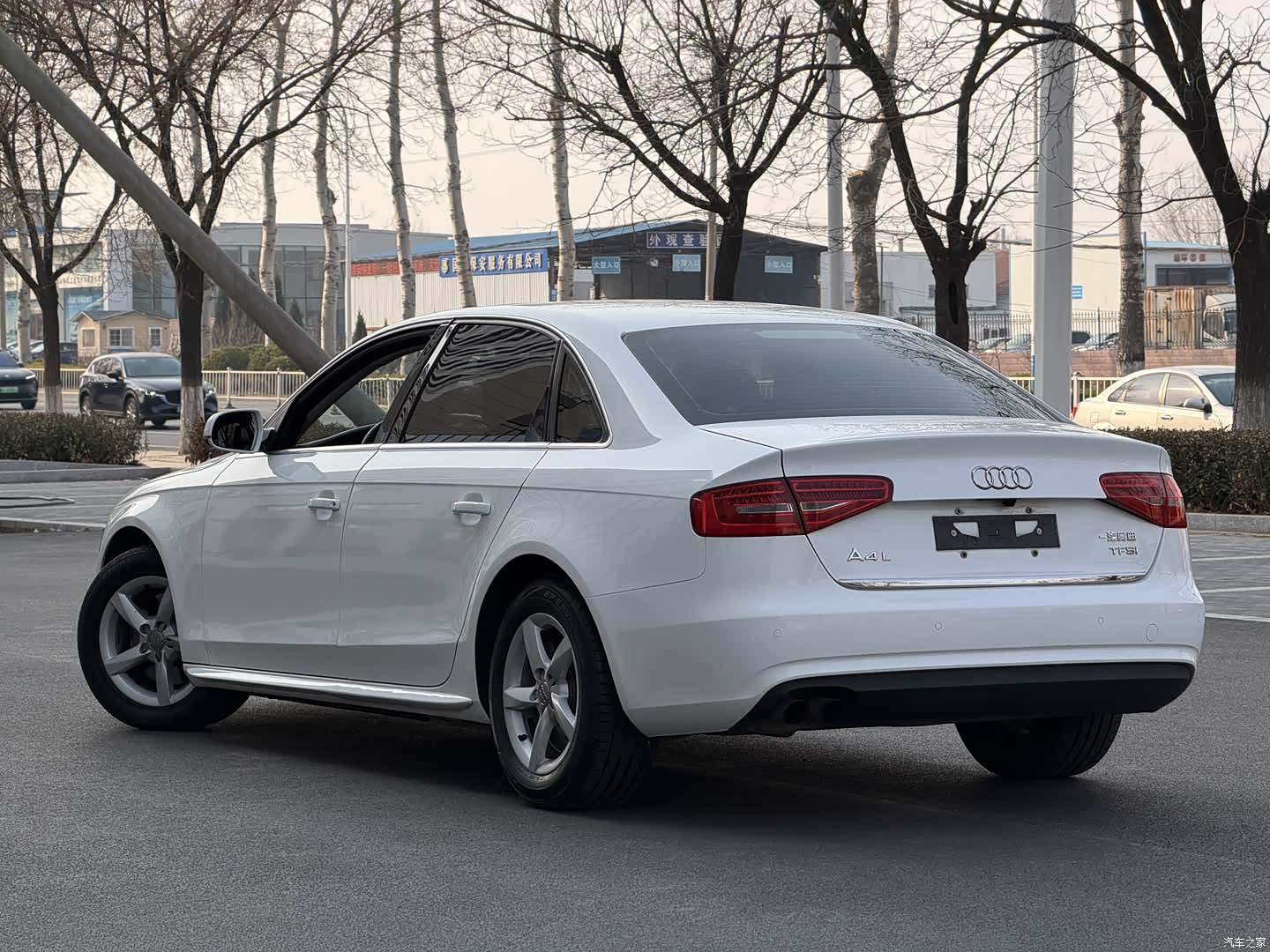 Audi A4L, 2014 4