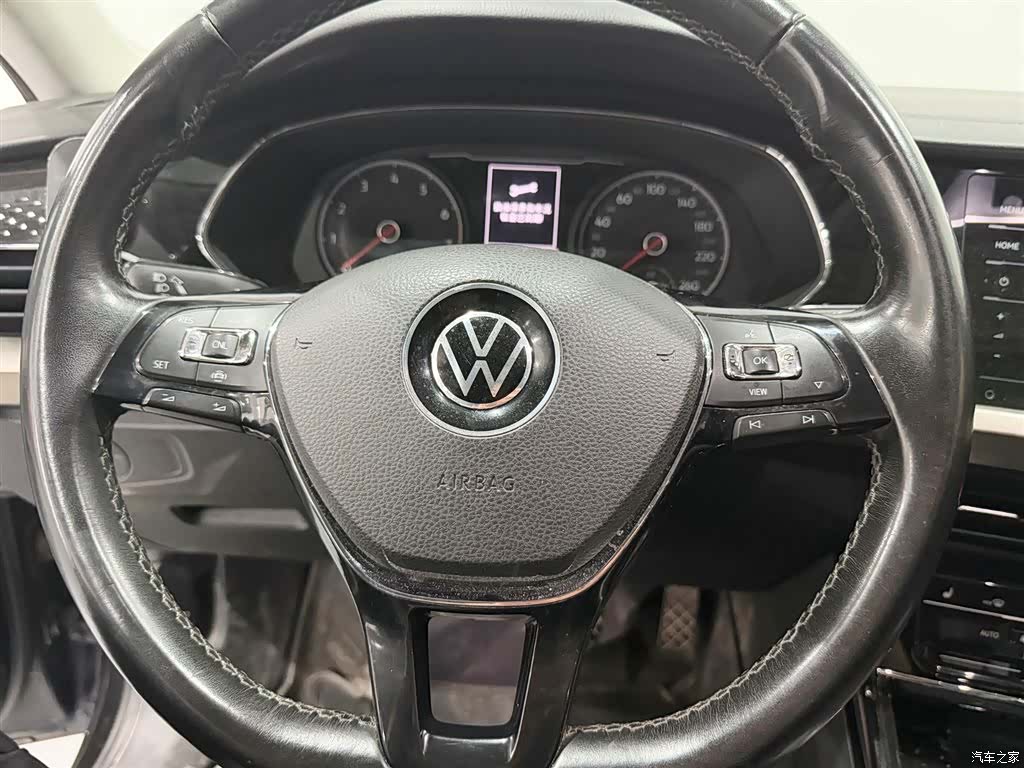 Volkswagen Passat, 2020 7