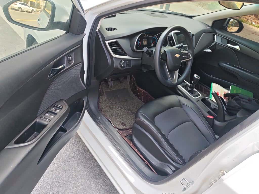 Chevrolet 320, 2018 14