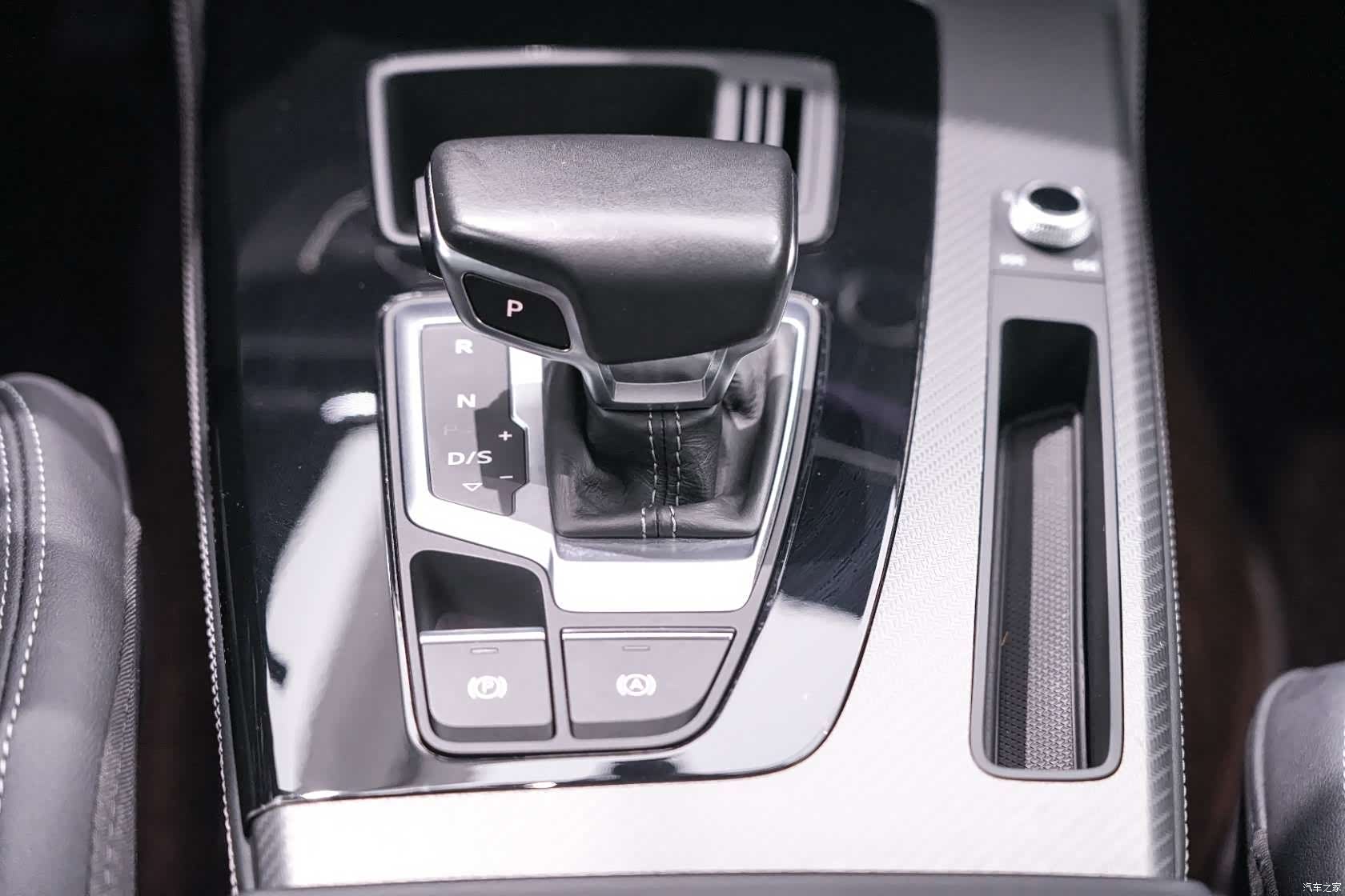 Audi Q5L, 2021 13