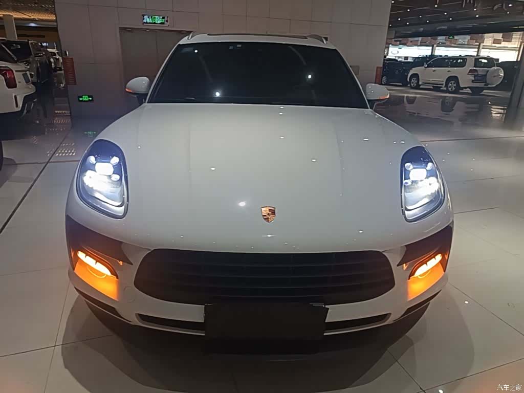 Porsche Macan, 2019 3