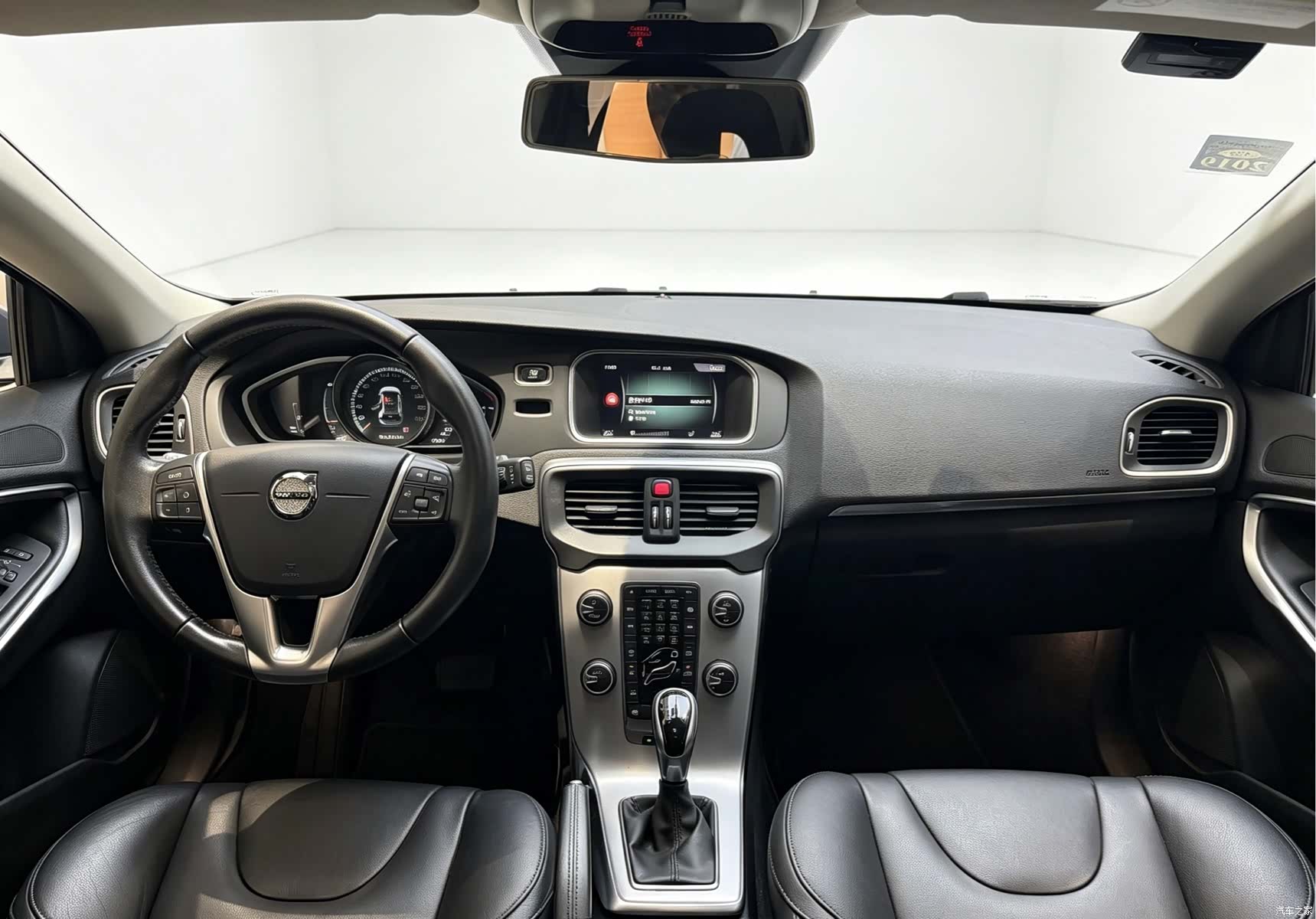 Volvo V40, 2017 12