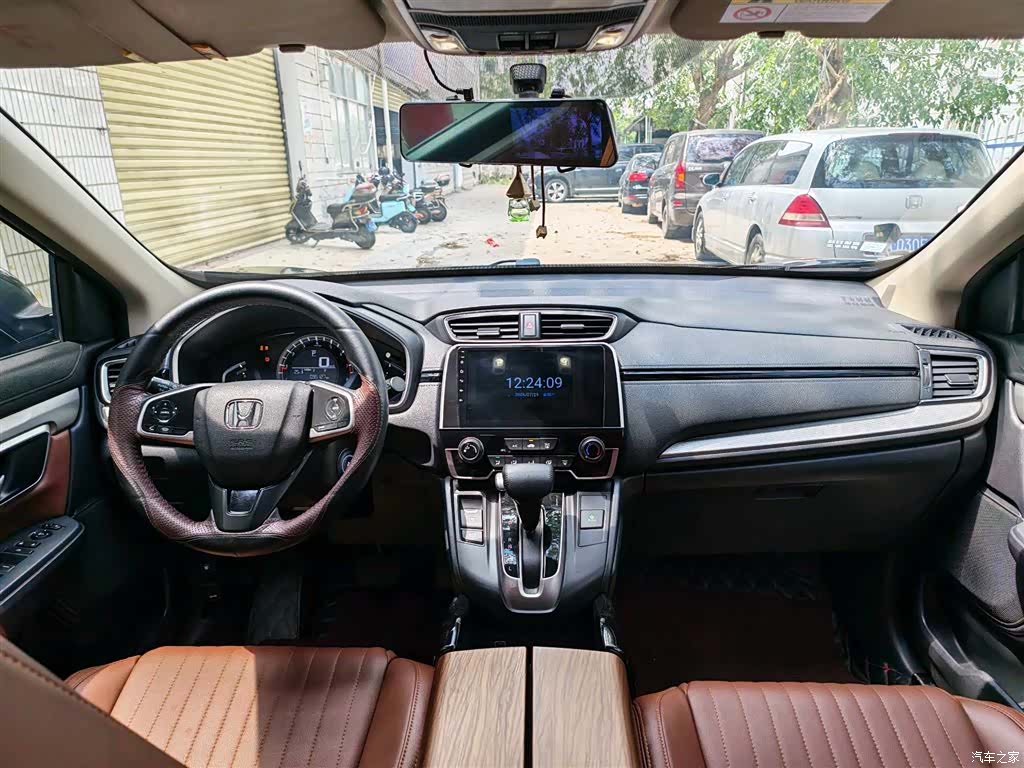 Honda CR-V, 2020 все фото