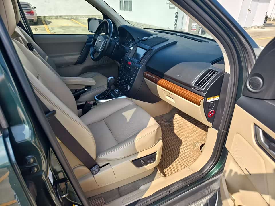 Land Rover Freelander 2