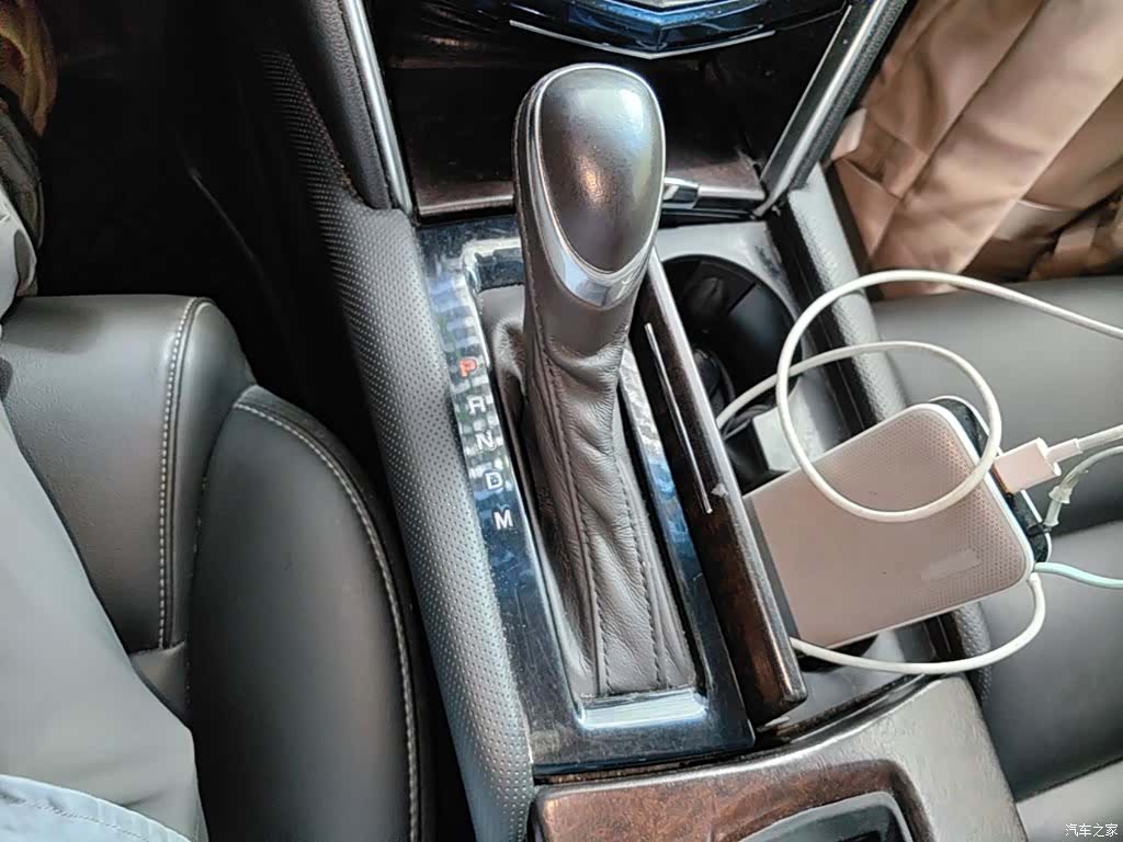 Cadillac XTS, 2019 14