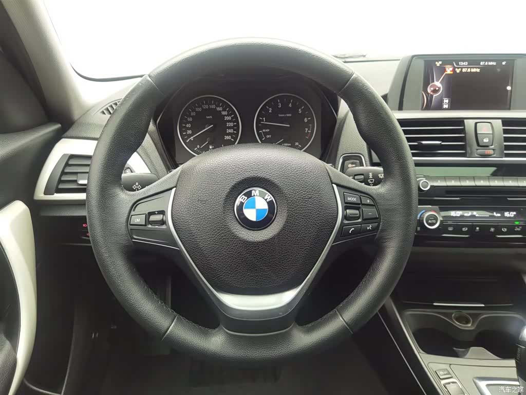 BMW 1 Series, 2016 11