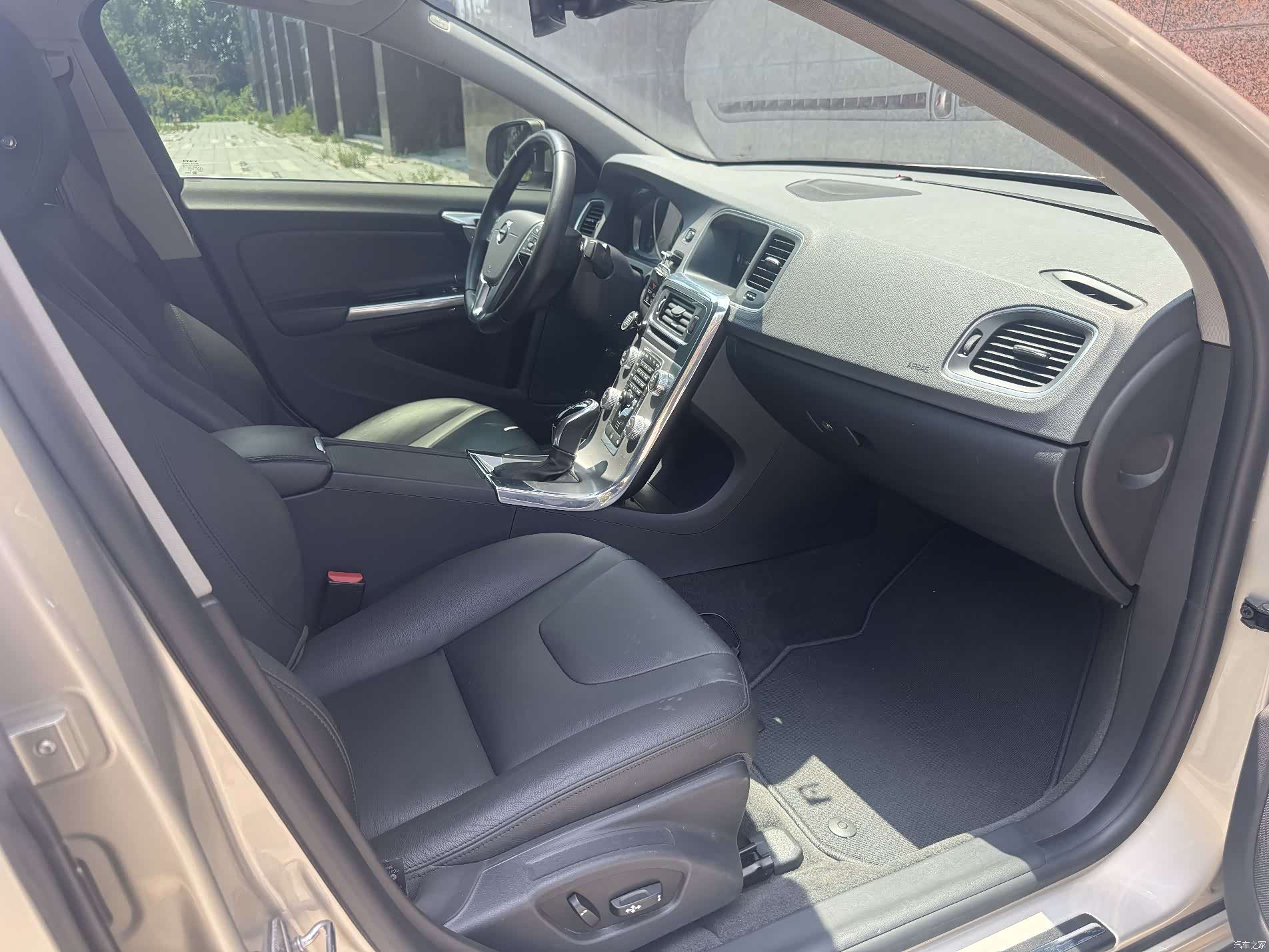 Volvo S60, 2019 17