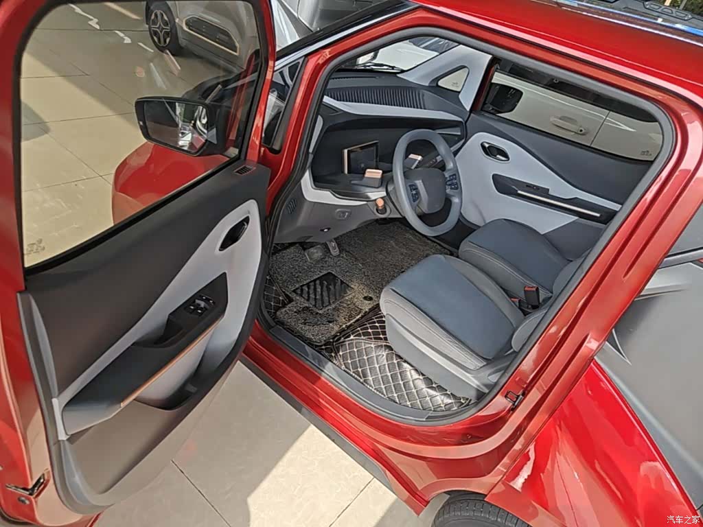 Wuling E200, 2019 16