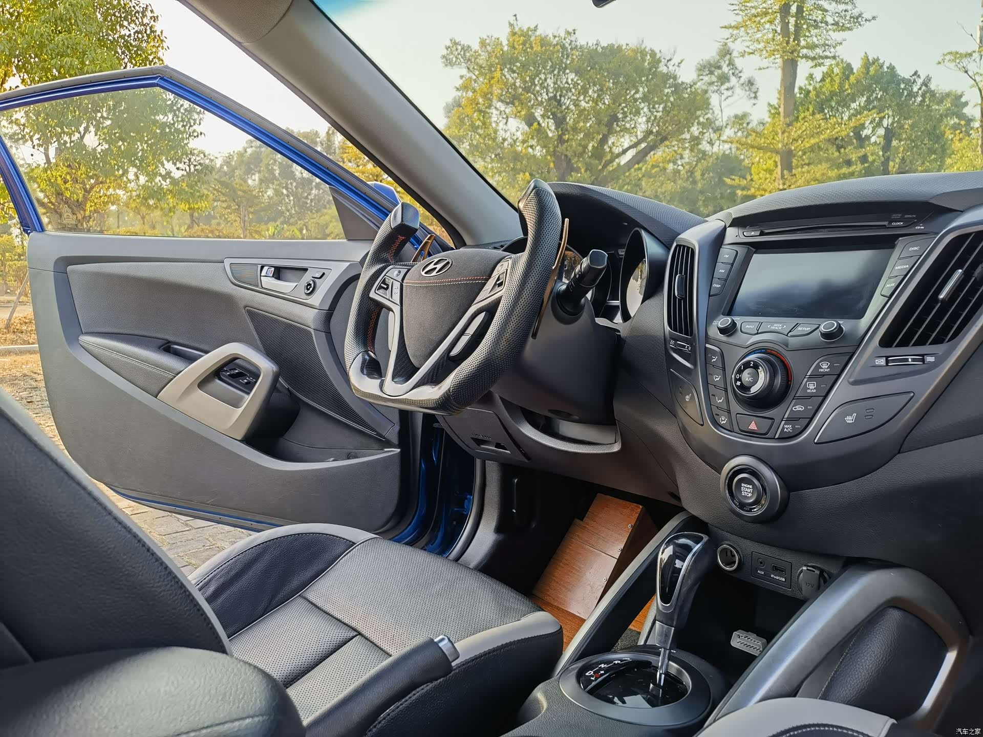 Hyundai Veloster, 2015 12