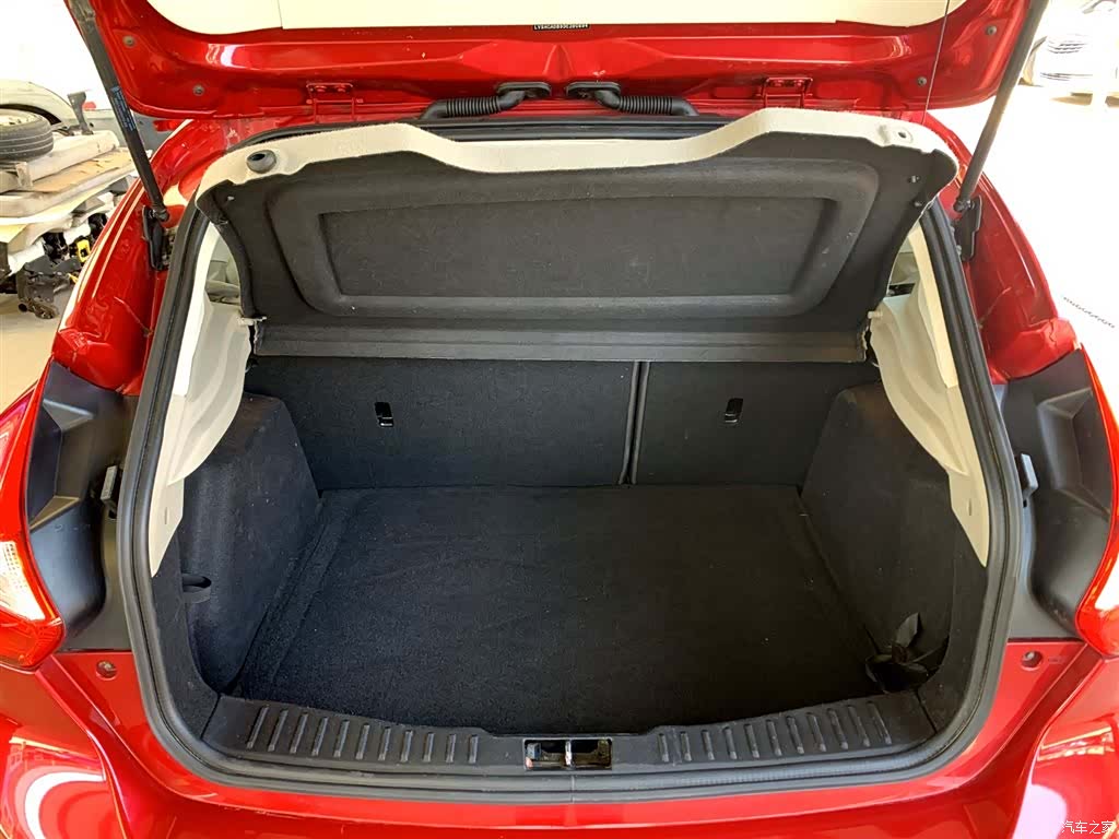 Ford Focus, 2013 15
