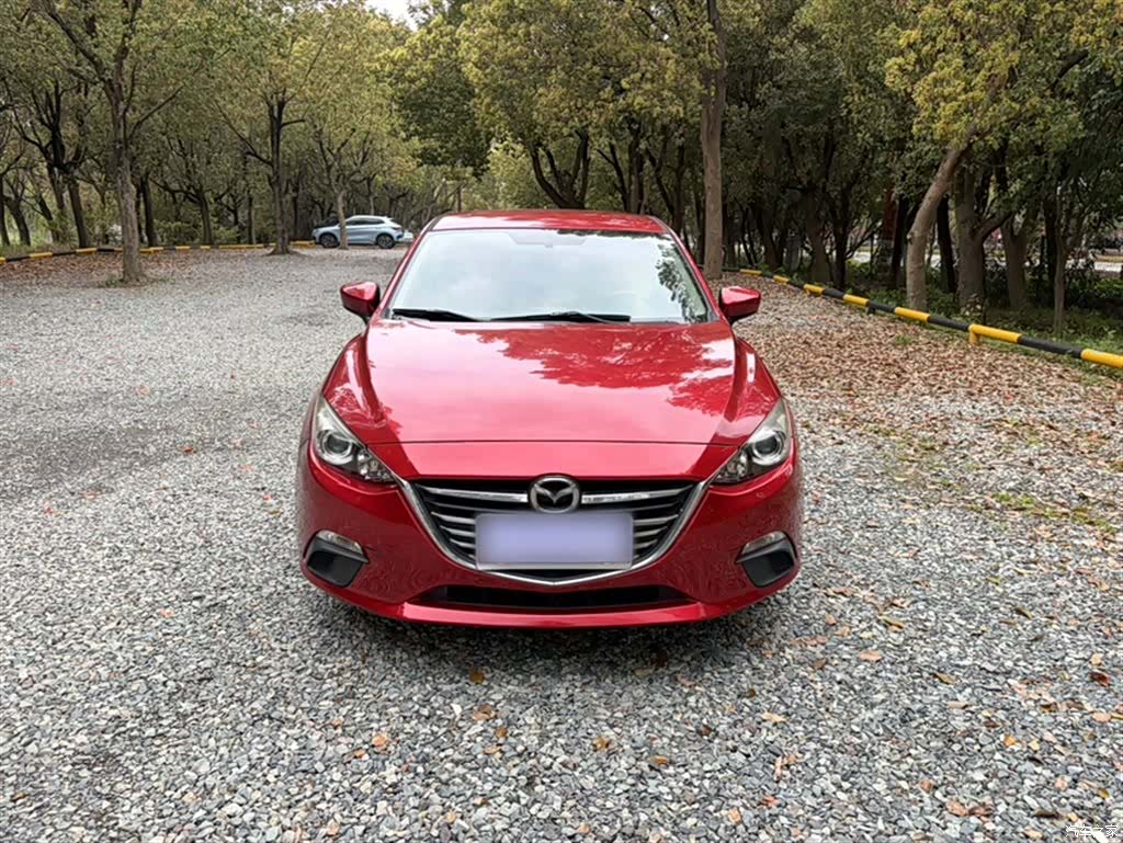 Mazda Mazda3, 2015 21