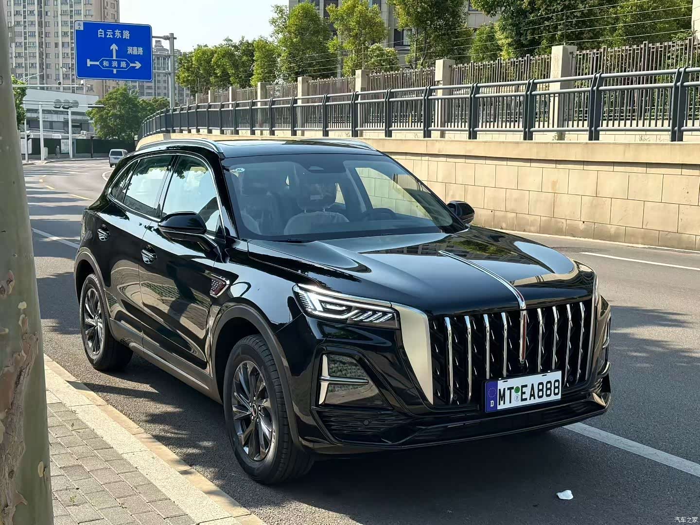 Hongqi HS5, 2026 3