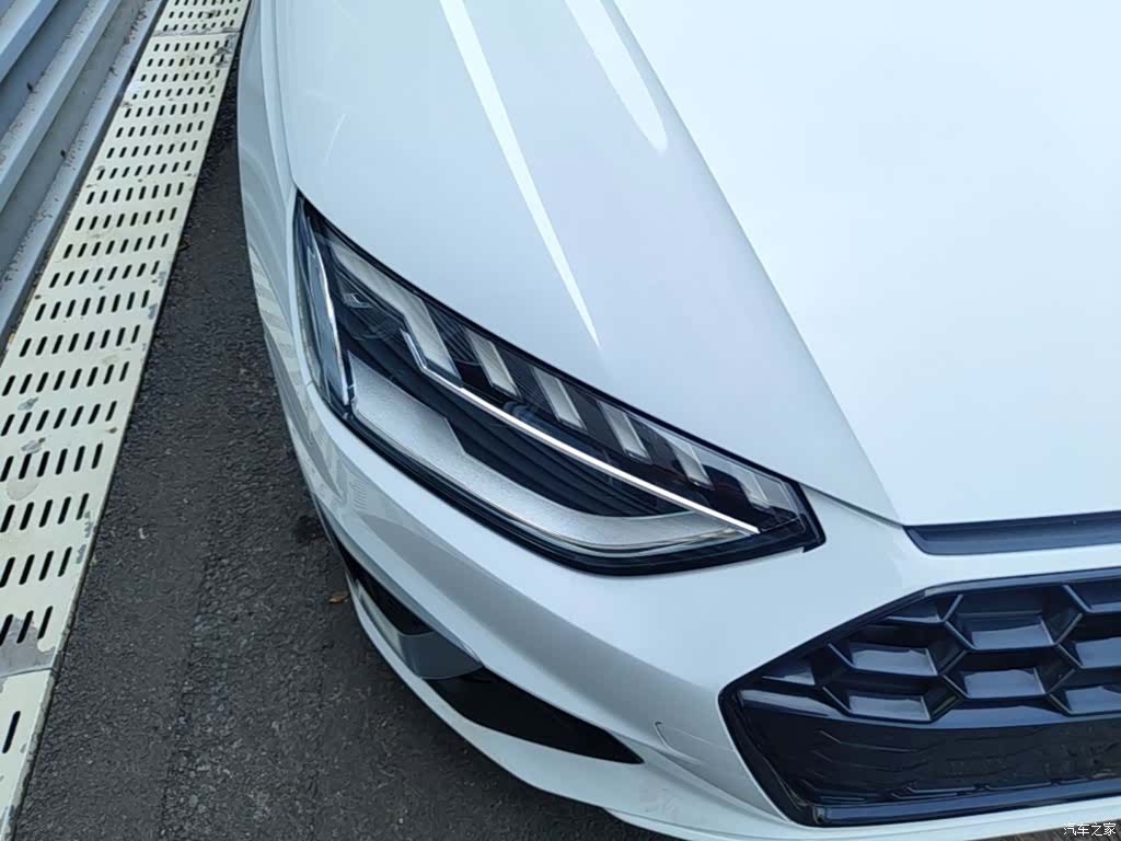 Audi A4L, 2021 13