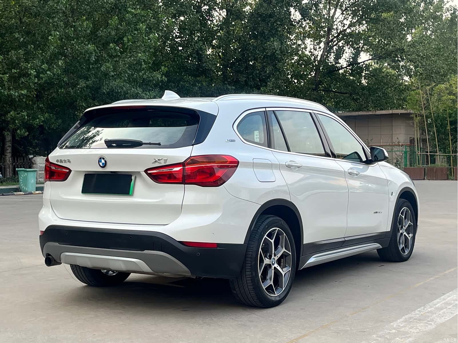 BMW X1, 2018 все фото